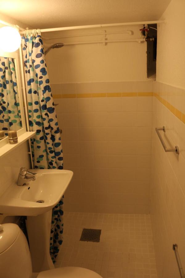 Nice Apartment With1 Bedroom Separate Living Room With A Sofa Bed And A Tiny Kitchen A Bathroom Located In Nordstrand Near By The Sea For 3 Guests With A Garden And Grill 5 Extra Guests With Extra Cost In The Cabin With Sea View Just Outside The Apar 奥斯陆 外观 照片