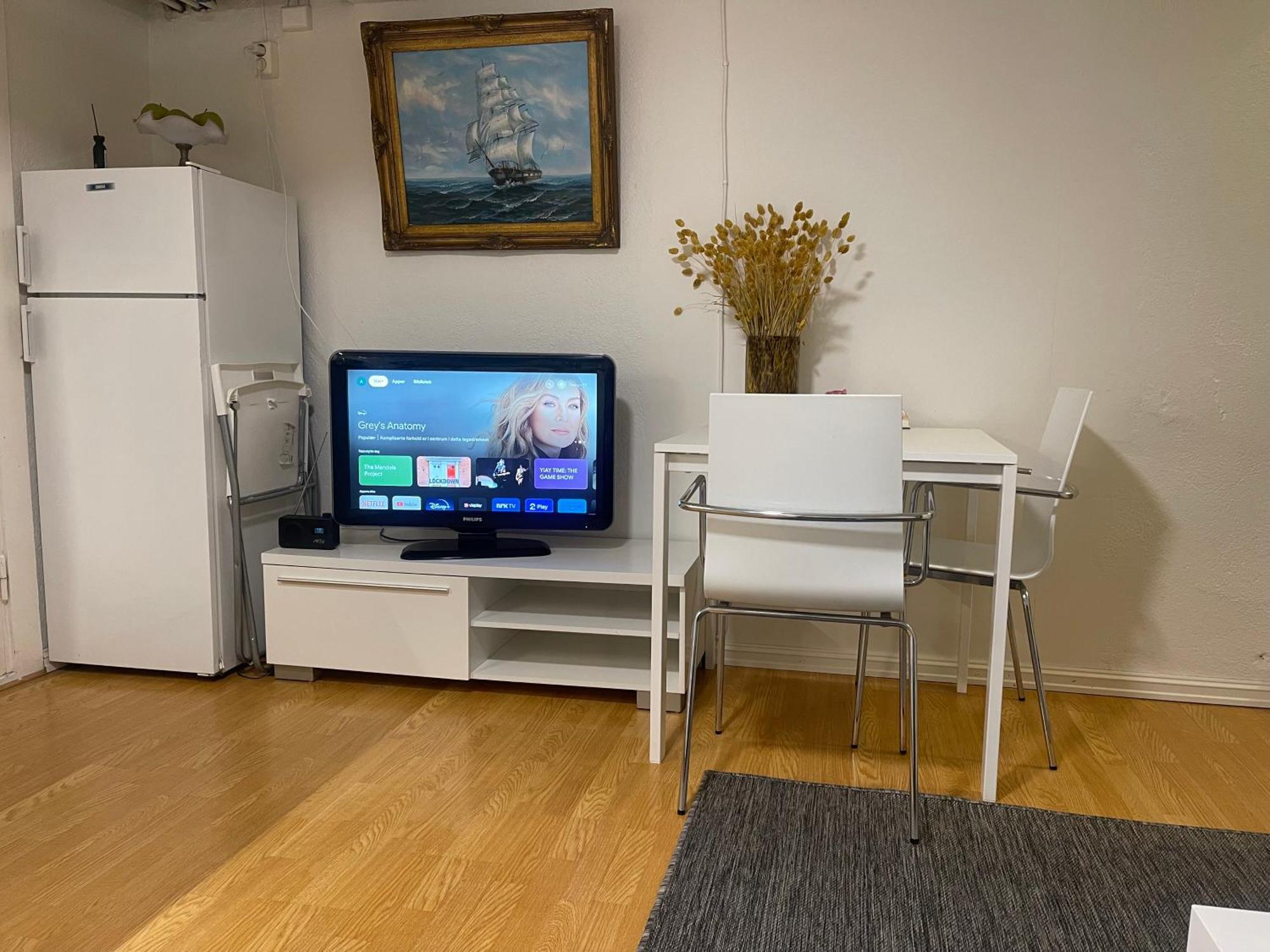 Nice Apartment With1 Bedroom Separate Living Room With A Sofa Bed And A Tiny Kitchen A Bathroom Located In Nordstrand Near By The Sea For 3 Guests With A Garden And Grill 5 Extra Guests With Extra Cost In The Cabin With Sea View Just Outside The Apar 奥斯陆 外观 照片