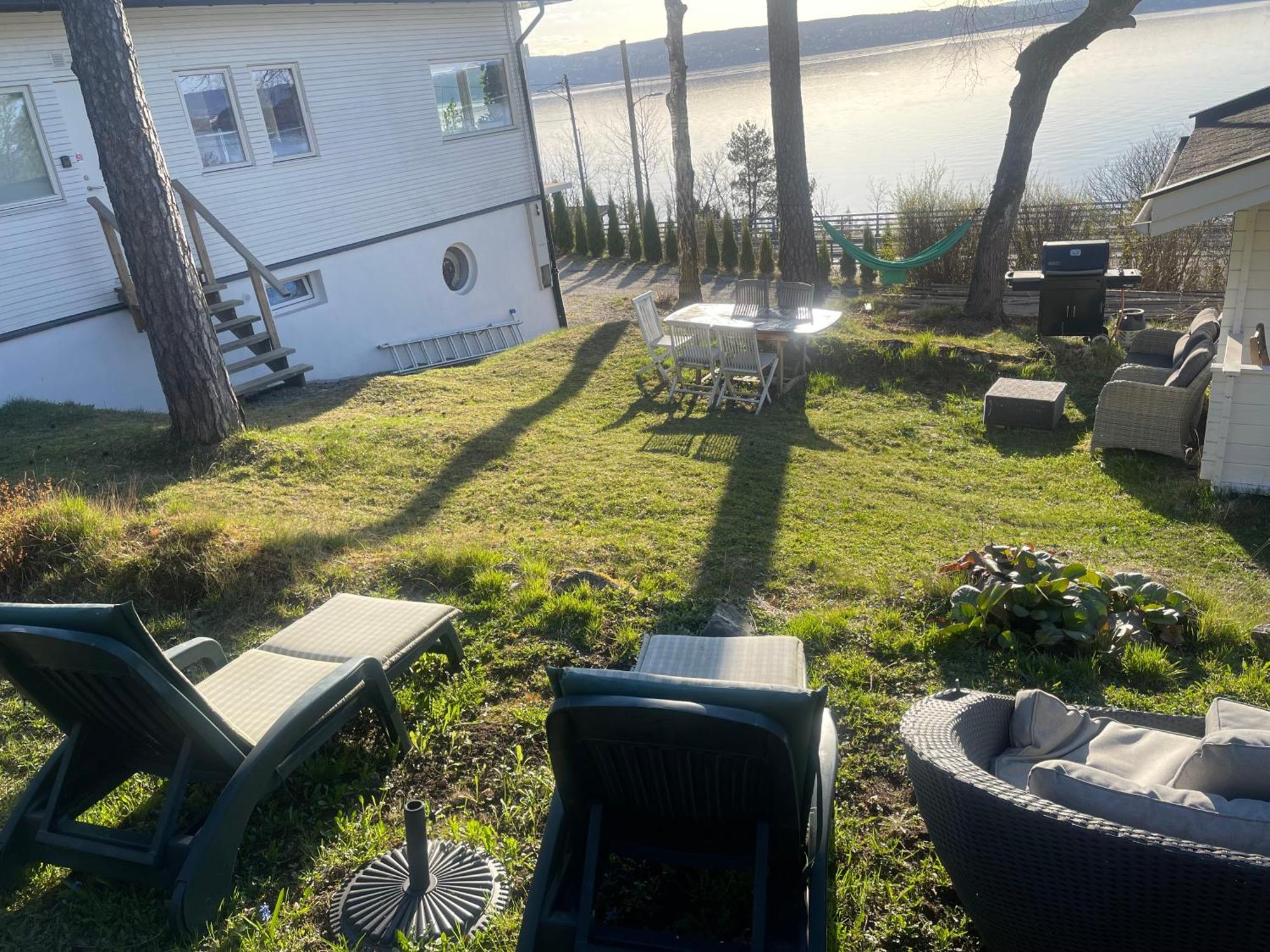 Nice Apartment With1 Bedroom Separate Living Room With A Sofa Bed And A Tiny Kitchen A Bathroom Located In Nordstrand Near By The Sea For 3 Guests With A Garden And Grill 5 Extra Guests With Extra Cost In The Cabin With Sea View Just Outside The Apar 奥斯陆 外观 照片